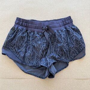 Lululemon — (NWOT) Hotty Hot Shorts Inseam 2.5” — Size 4